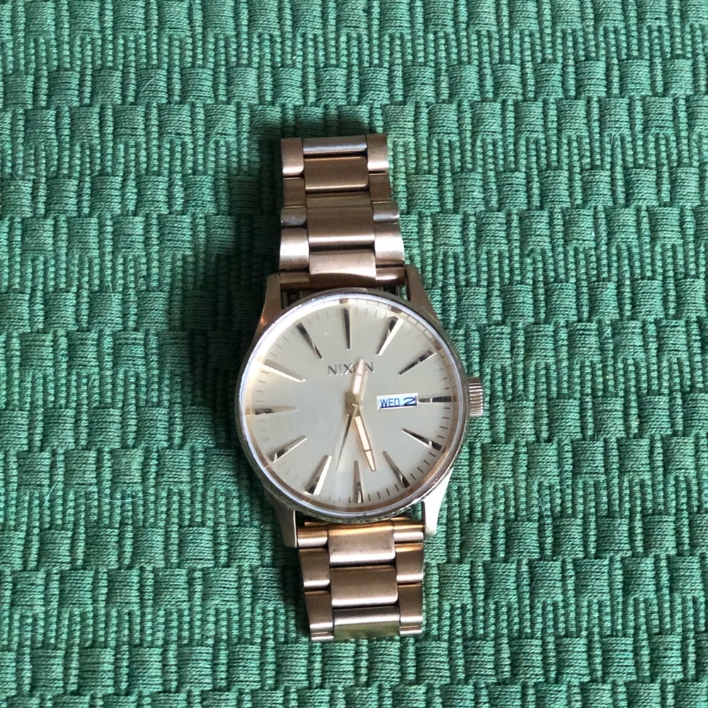 Nixon century as gold men’s watch - Picture 3 of 4